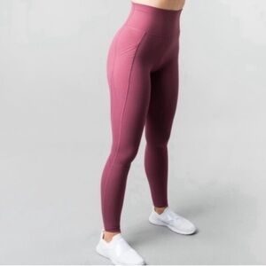 Alphalete Alphalux Raven Maroon/ Wine leggings s Small